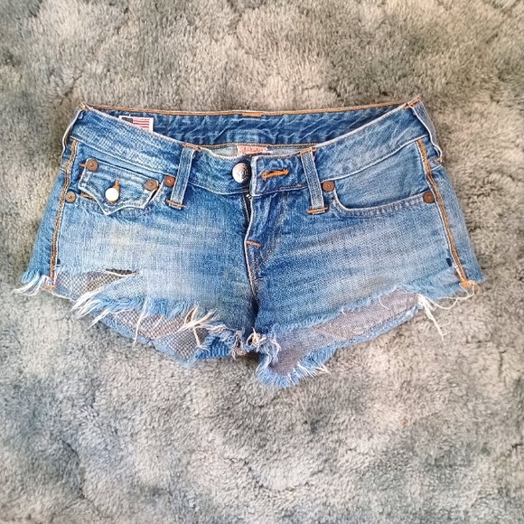 True Religion Pants - True Religion Joey Cut-off Short Size 26